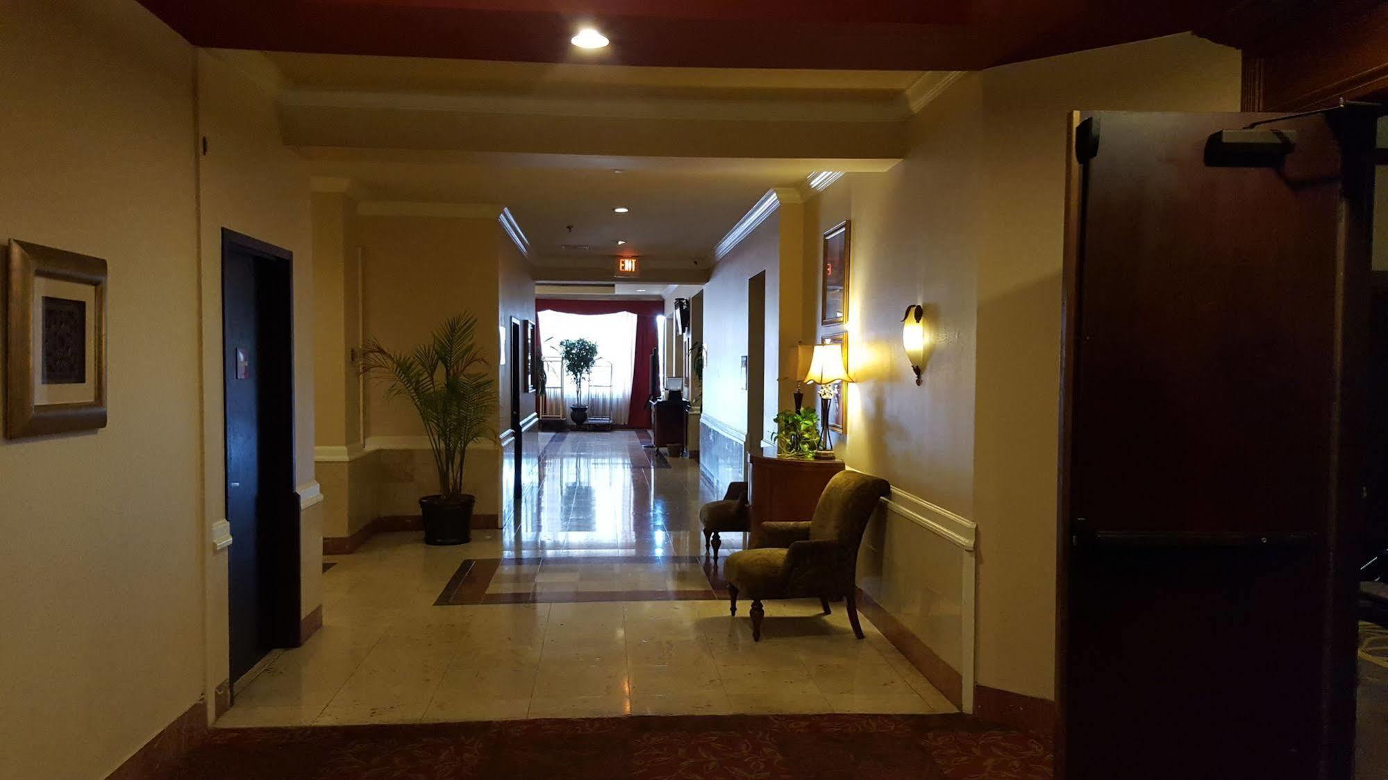 فندق أتلانتافي  رامادا بلازا باي ويندهام أطلانطا إيربورت المظهر الخارجي الصورة